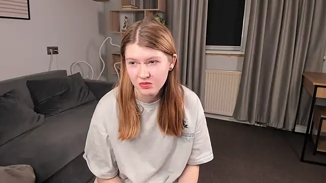 IndiraMarotto online show from January 2026 01:04:02 PM