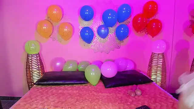 MarianaMontezz online show from May 2026 09:42:01 PM