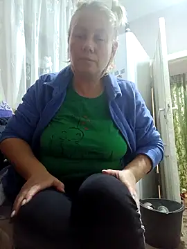 Snapshot of romashka56 chatting on November 2025 04:40:02 PM romashka56 online show from November 2025 04:40:02 PM