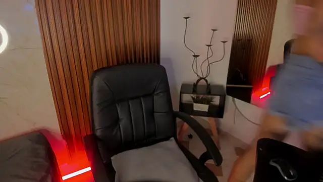 Isabellaxdollx online show from December 2025 04:28:02 PM