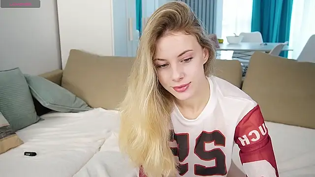 evy miu online show from December 2025 07:40:02 AM