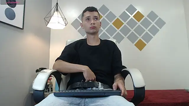 LucassSmith11 online show from January 2026 11:36:01 AM