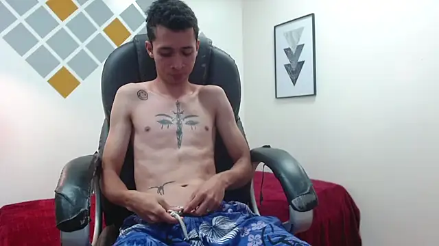 LucassSmith11 online show from December 2025 12:32:02 PM