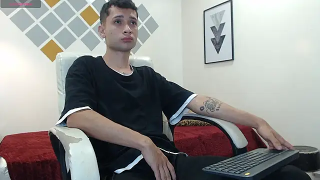 LucassSmith11 online show from March 2026 07:17:01 PM