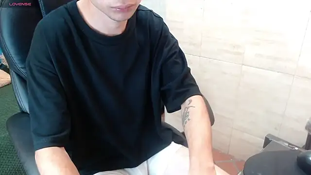 LucassSmith11 online show from January 2026 12:08:02 PM