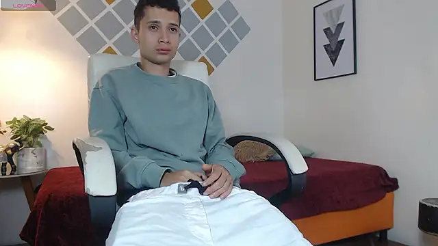 LucassSmith11 online show from February 2026 03:13:02 PM