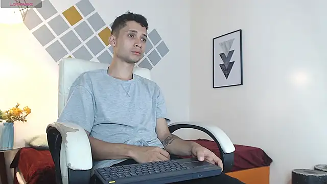 LucassSmith11 online show from February 2026 06:52:01 PM