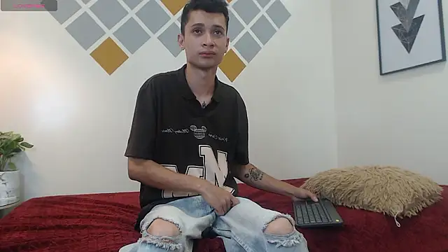 LucassSmith11 online show from February 2026 07:24:01 PM