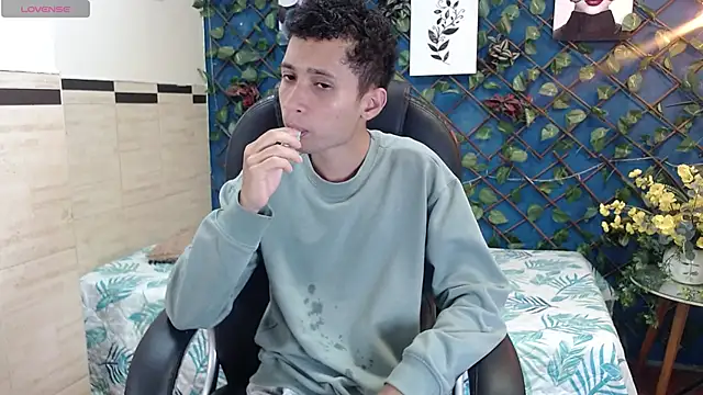 LucassSmith11 online show from May 2026 08:46:01 PM