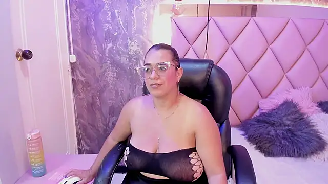 MHONIKBELUCCI online show from March 2026 10:09:01 PM