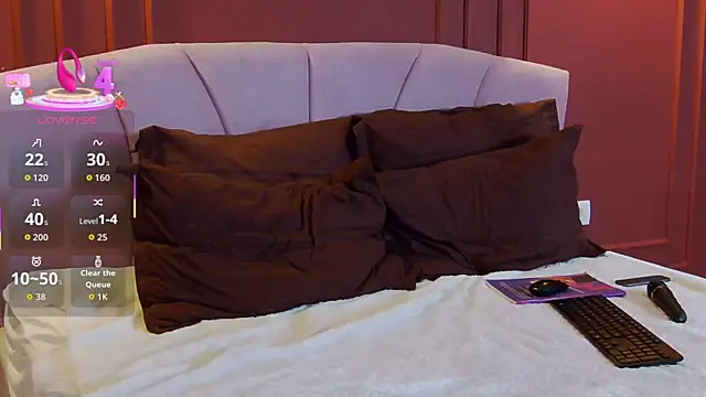 Snapshot of OliviaMazee chatting on November 2025 07:25:02 PM OliviaMazee online show from November 2025 07:25:02 PM