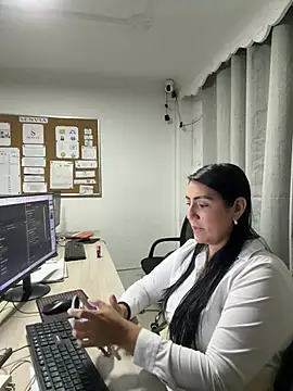 wildwhispers15 online show from January 2026 08:23:02 PM