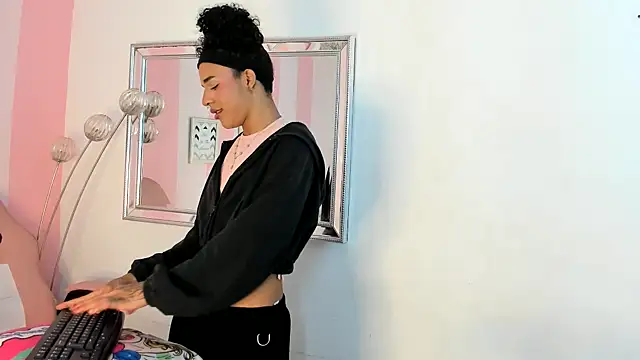 Amaia Monroe online show from February 2026 04:10:02 AM