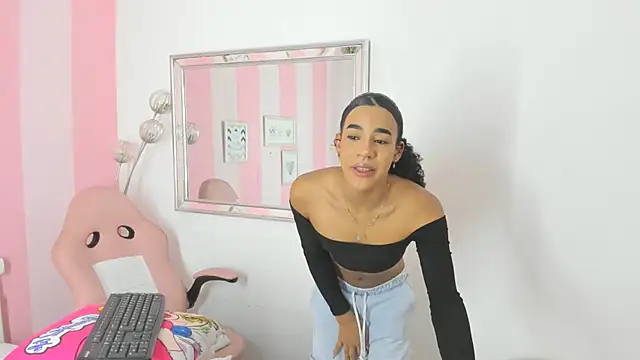 Amaia Monroe online show from January 2026 11:33:01 PM