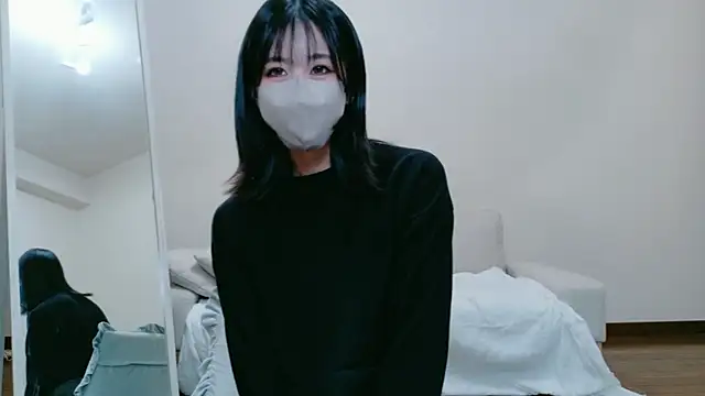 Emiri-jpn online show from March 2026 10:12:02 AM