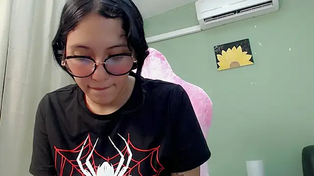 Mishell hot  online show from January 2026 10:38:02 PM