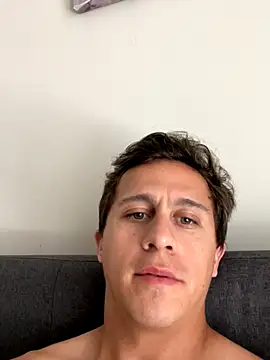 Emanueldickarg online show from December 2025 06:53:01 PM