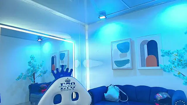 Snapshot of myla_evans chatting on November 2025 11:44:02 AM myla evans online show from November 2025 11:44:02 AM