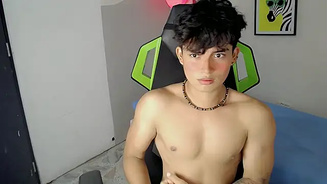 Green XoX online show from November 2025 09:48:02 PM