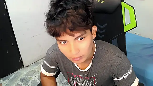 Green XoX online show from November 2025 09:04:01 PM