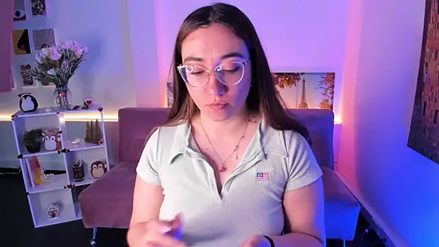 SwettieSammy online show from April 2026 12:11:02 PM