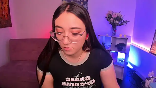 SwettieSammy online show from June 2026 12:55:02 PM