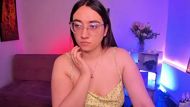 SwettieSammy online show from July 2026 12:38:02 PM