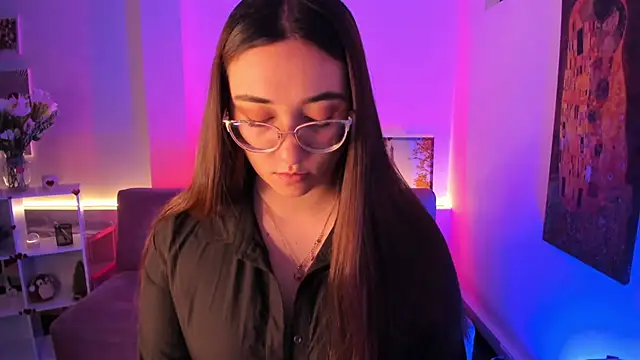 SwettieSammy online show from May 2026 12:30:01 PM