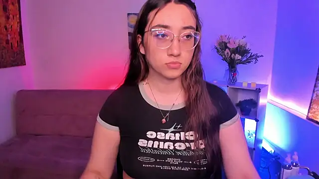 SwettieSammy online show from July 2026 12:44:01 PM