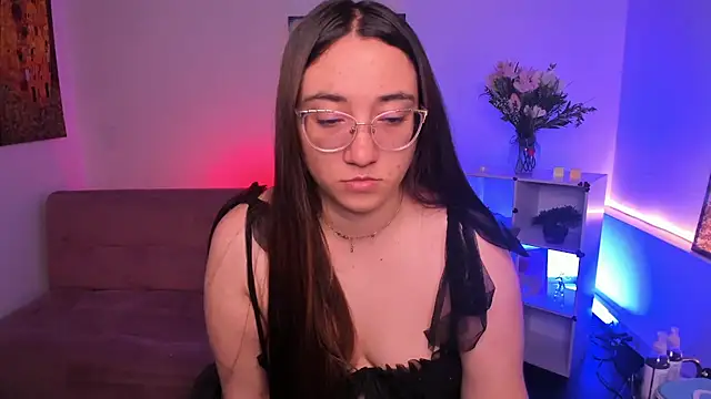 SwettieSammy online show from June 2026 12:05:02 PM