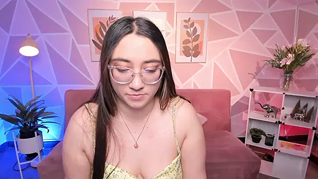 SwettieSammy online show from July 2026 12:12:02 PM