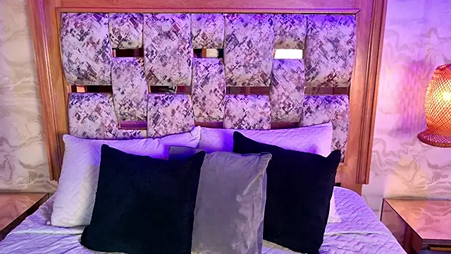 emily dempsey online show from February 2026 07:13:01 PM