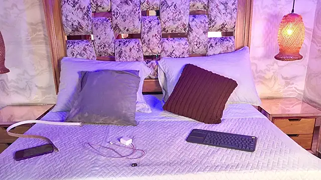 emily dempsey online show from March 2026 07:09:01 PM