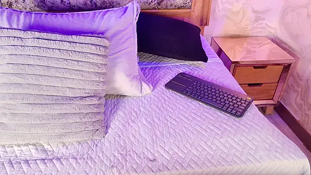 emily dempsey online show from February 2026 07:11:02 PM