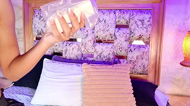 emily dempsey online show from February 2026 07:10:02 PM