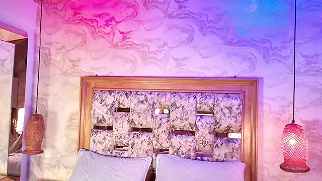 emily dempsey online show from April 2026 03:19:02 PM