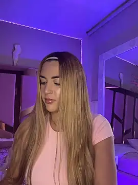 AlyonaWester  online show from February 2026 09:37:01 PM