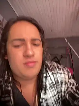 larysinha online show from May 2026 05:48:01 PM