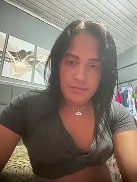 larysinha online show from February 2026 05:23:01 PM