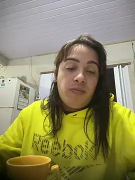 larysinha online show from May 2026 10:13:02 PM