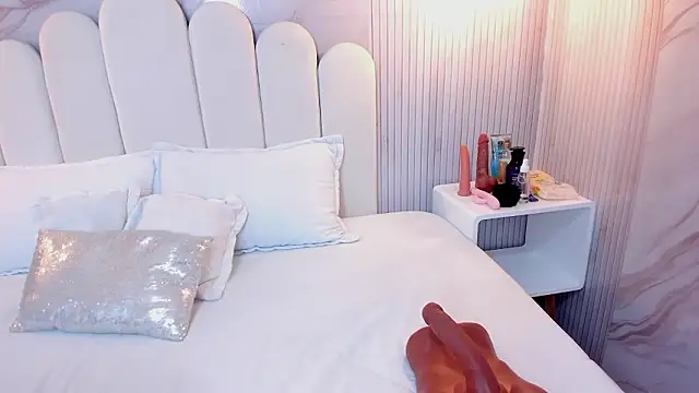 CHLOE BLOWJOB online show from February 2026 08:08:01 PM