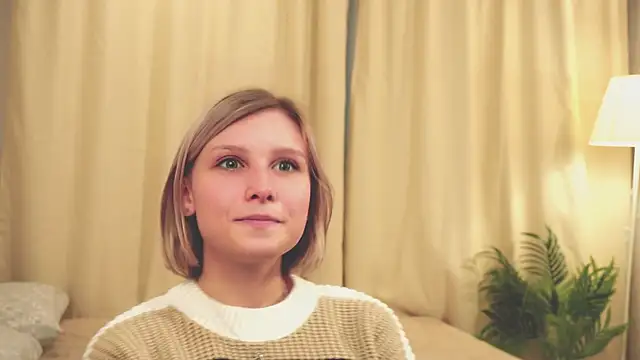 Snapshot of NetaVongsamphanh chatting on December 2025 10:49:02 AM NetaVongsamphanh online show from December 2025 10:49:02 AM