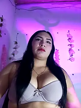 Emy cutee online show from April 2026 12:39:01 PM