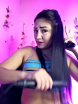 Emy cutee online show from April 2026 12:54:01 PM