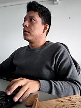 KairoStormX online show from December 2025 03:23:01 PM