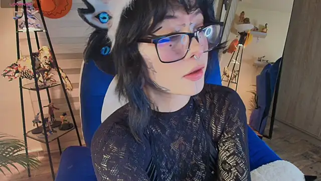 AryRousse online show from March 2026 02:33:02 AM