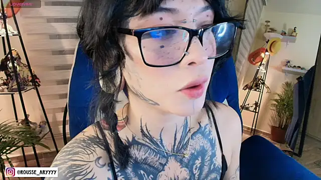 AryRousse online show from April 2026 01:39:01 AM