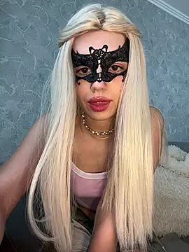 s4rah online show from May 2026 10:41:01 AM