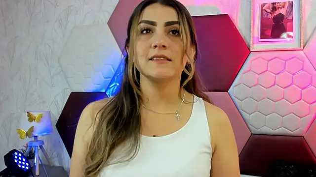 AriaRous online show from May 2026 02:42:02 PM