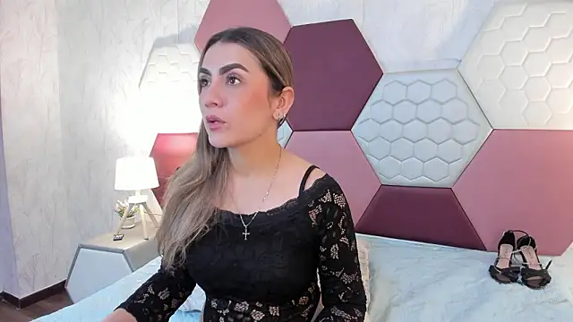 AriaRous online show from February 2026 03:52:01 PM